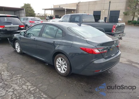 2025 Toyota Camry Le из США, поврежденный, VIN 4T1DAACK7SU646662